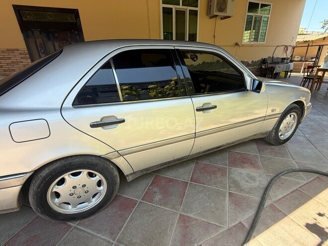 Mercedes C 230-4