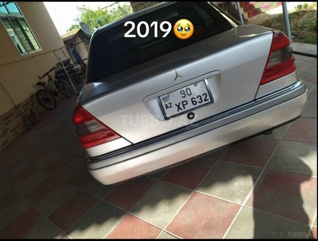 Mercedes C 230-19