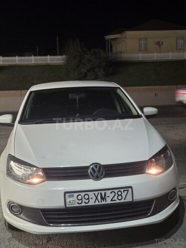 Volkswagen Polo-7