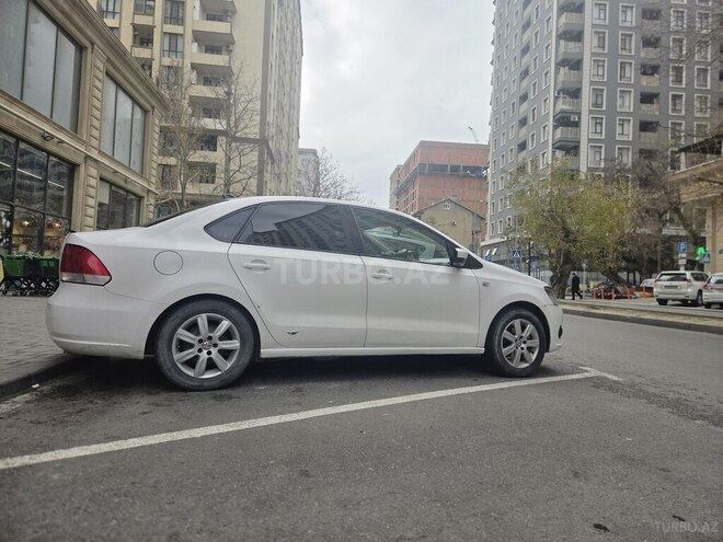 Volkswagen Polo-8