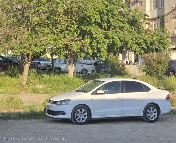 Volkswagen Polo-5