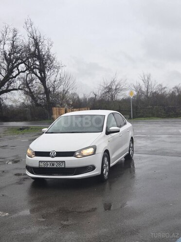 Volkswagen Polo-6