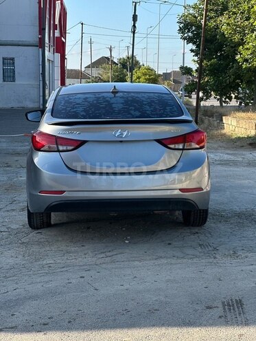 Hyundai Avante-2