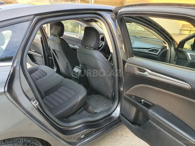 Ford Fusion (North America)-10