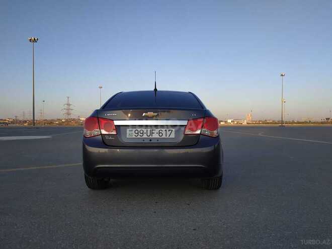 Chevrolet Cruze-2
