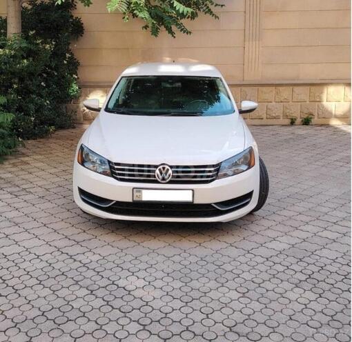 Volkswagen Passat-1