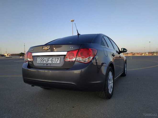 Chevrolet Cruze-5