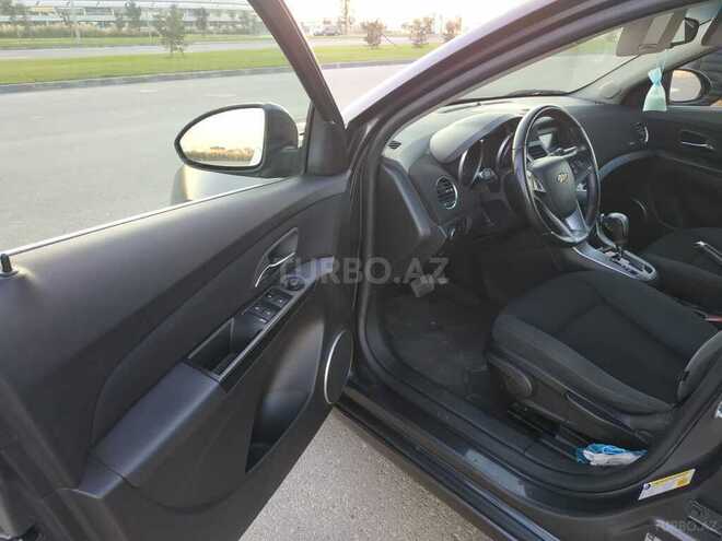 Chevrolet Cruze-10