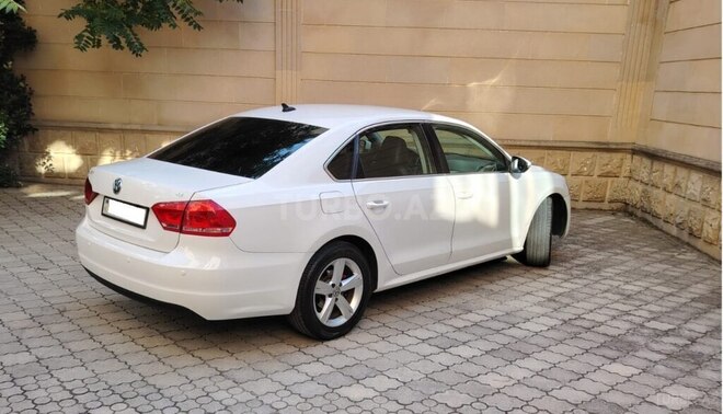 Volkswagen Passat-6
