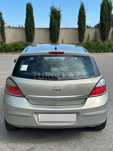 Opel Astra-2