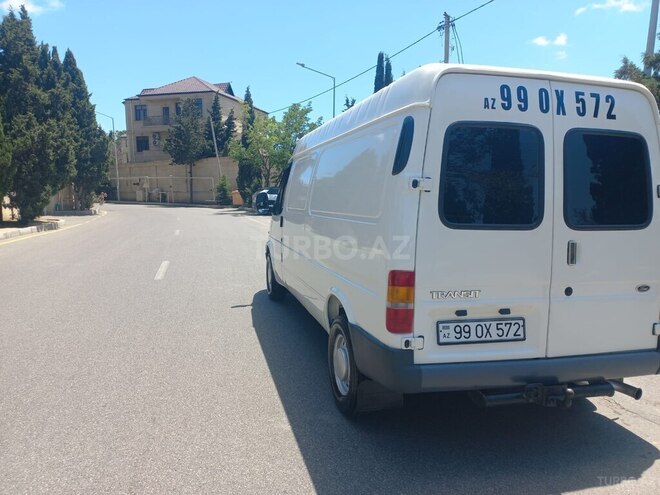 Ford Transit-7