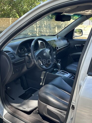 Hyundai Santa Fe-10