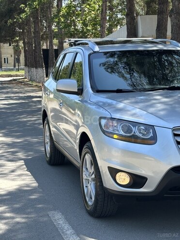 Hyundai Santa Fe-4