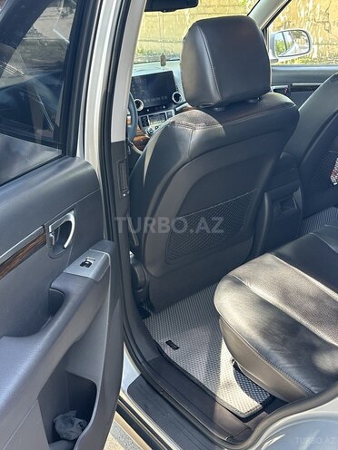 Hyundai Santa Fe-13