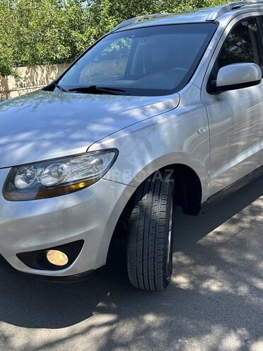 Hyundai Santa Fe-8