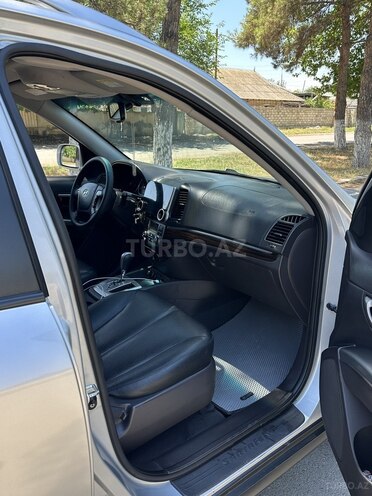 Hyundai Santa Fe-11