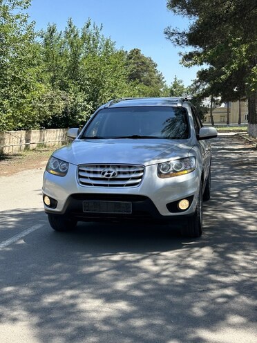 Hyundai Santa Fe-1