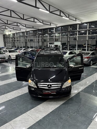 Mercedes Viano-7