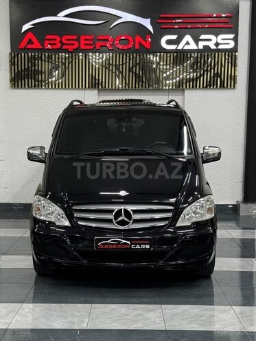 Mercedes Viano-5