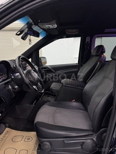 Mercedes Viano-16
