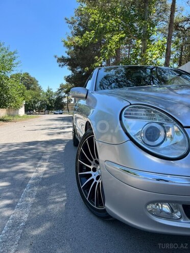 Mercedes E 240-9