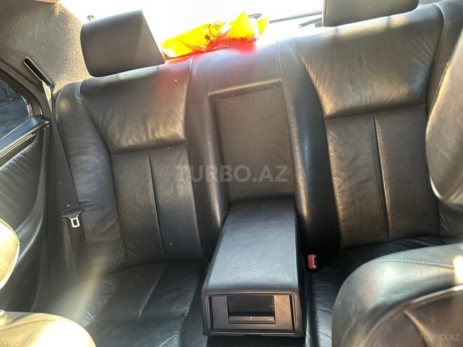 Mercedes E 280-3