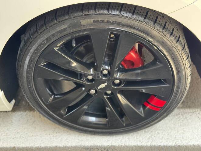 Chevrolet Cruze-15