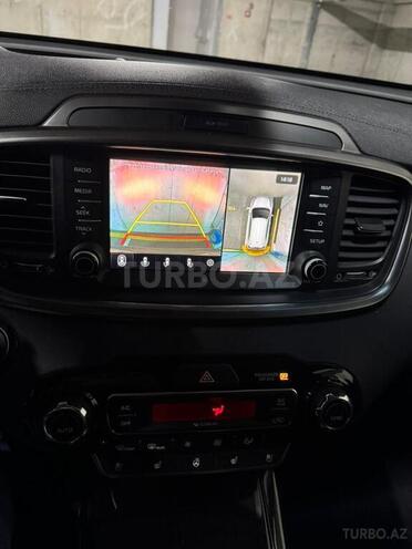 Kia Sorento-12
