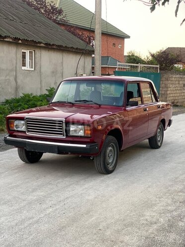 LADA (VAZ) 2107-2
