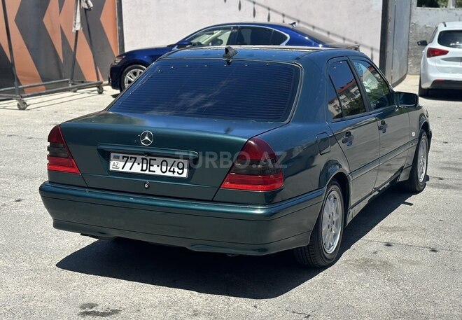 Mercedes C 200-9