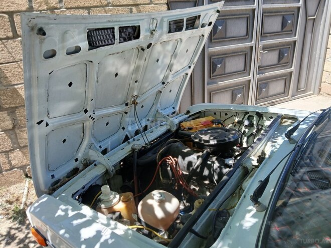 LADA (VAZ) 2106-4