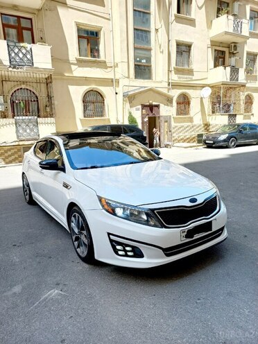 Kia Optima-4