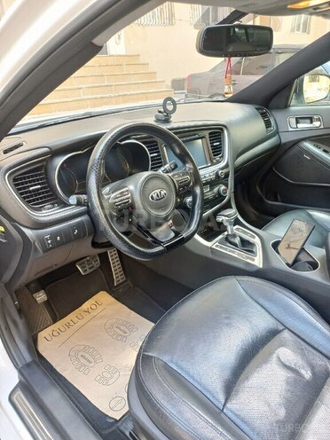 Kia Optima-16
