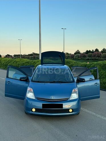 Toyota Prius-11