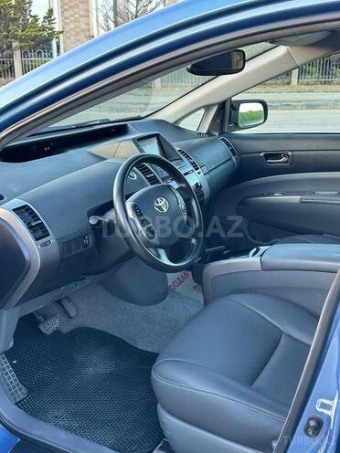 Toyota Prius-13