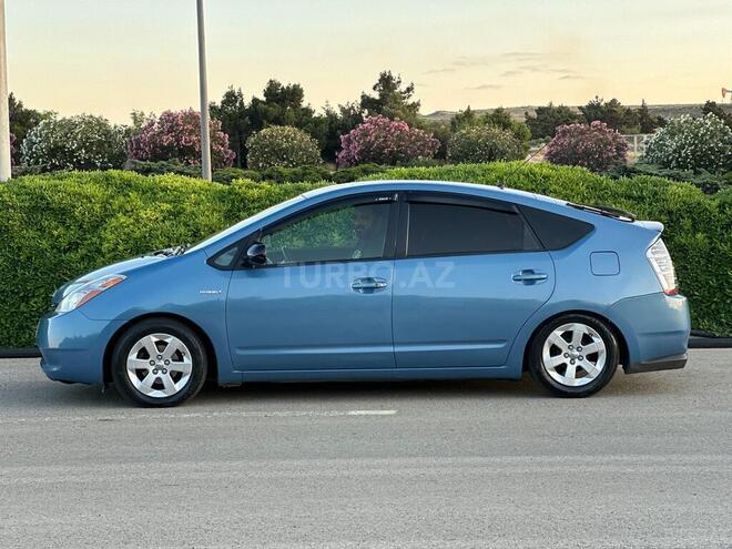 Toyota Prius-3