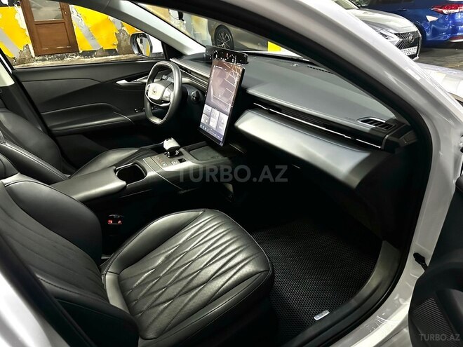 Changan Qiyuan A05-6