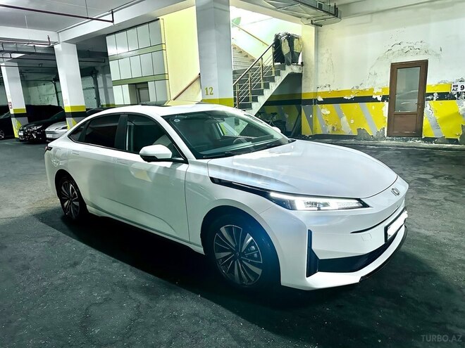 Changan Qiyuan A05-12