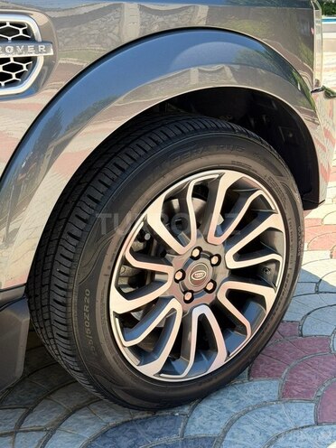 Land Rover Discovery-5