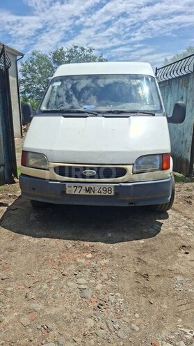 Ford Transit-1