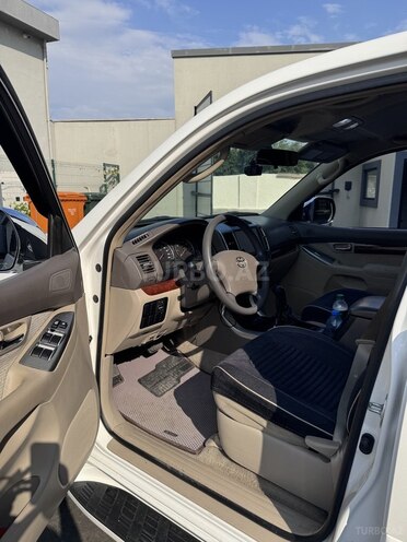 Toyota Land Cruiser Prado-8