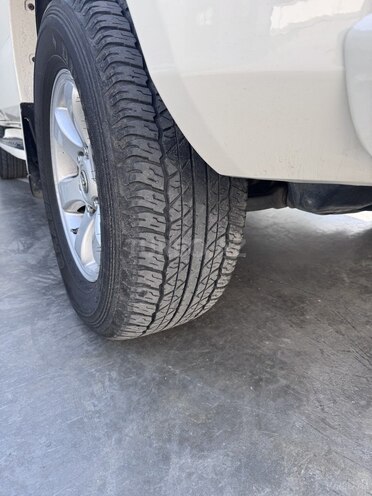 Toyota Land Cruiser Prado-6