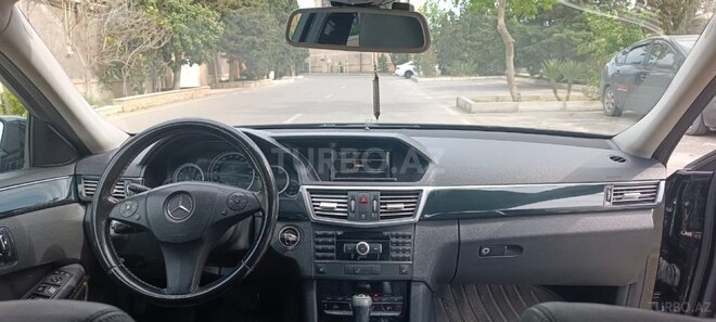 Mercedes E 220-6