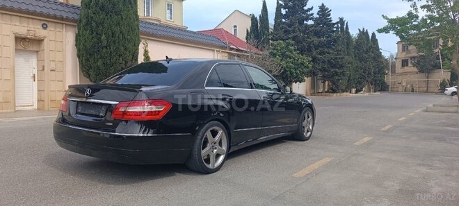 Mercedes E 220-4