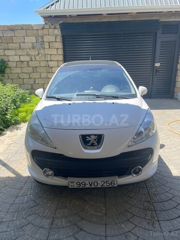 Peugeot 207-1
