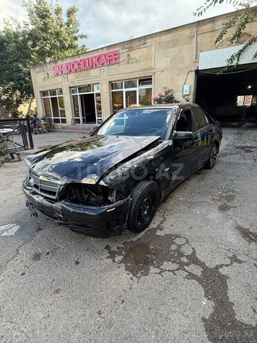 Mercedes C 180-2