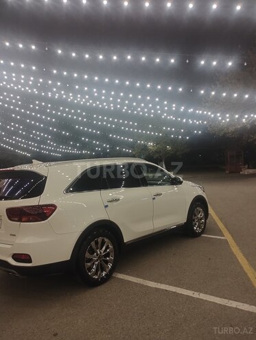 Kia Sorento-9