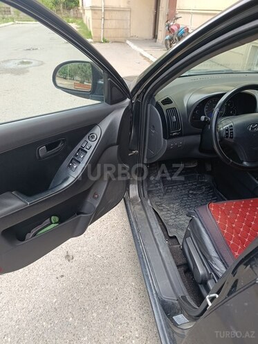 Hyundai Elantra-5