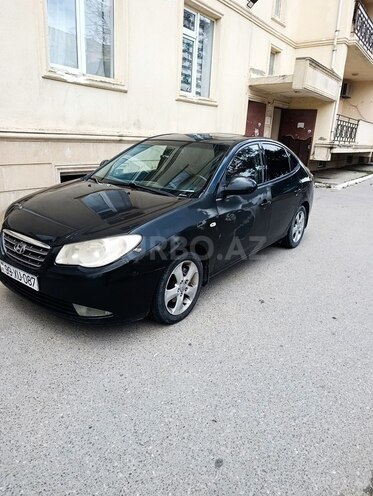 Hyundai Elantra-1