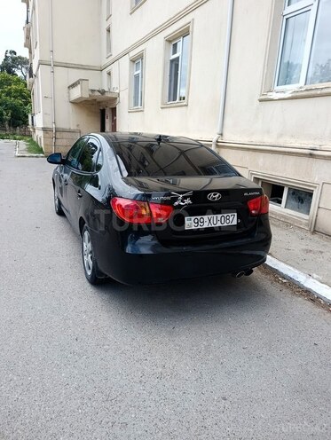 Hyundai Elantra-10